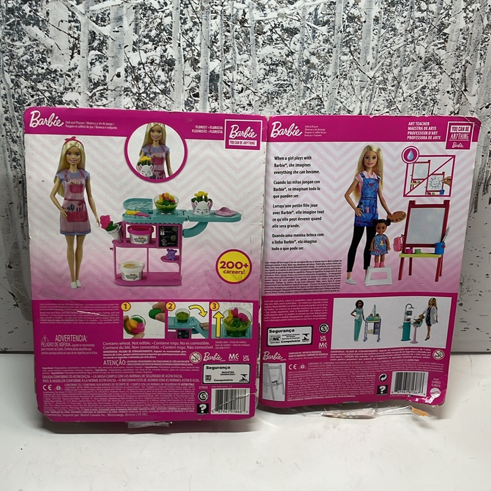Barbies Lot NEW! - Picture 6 of 11